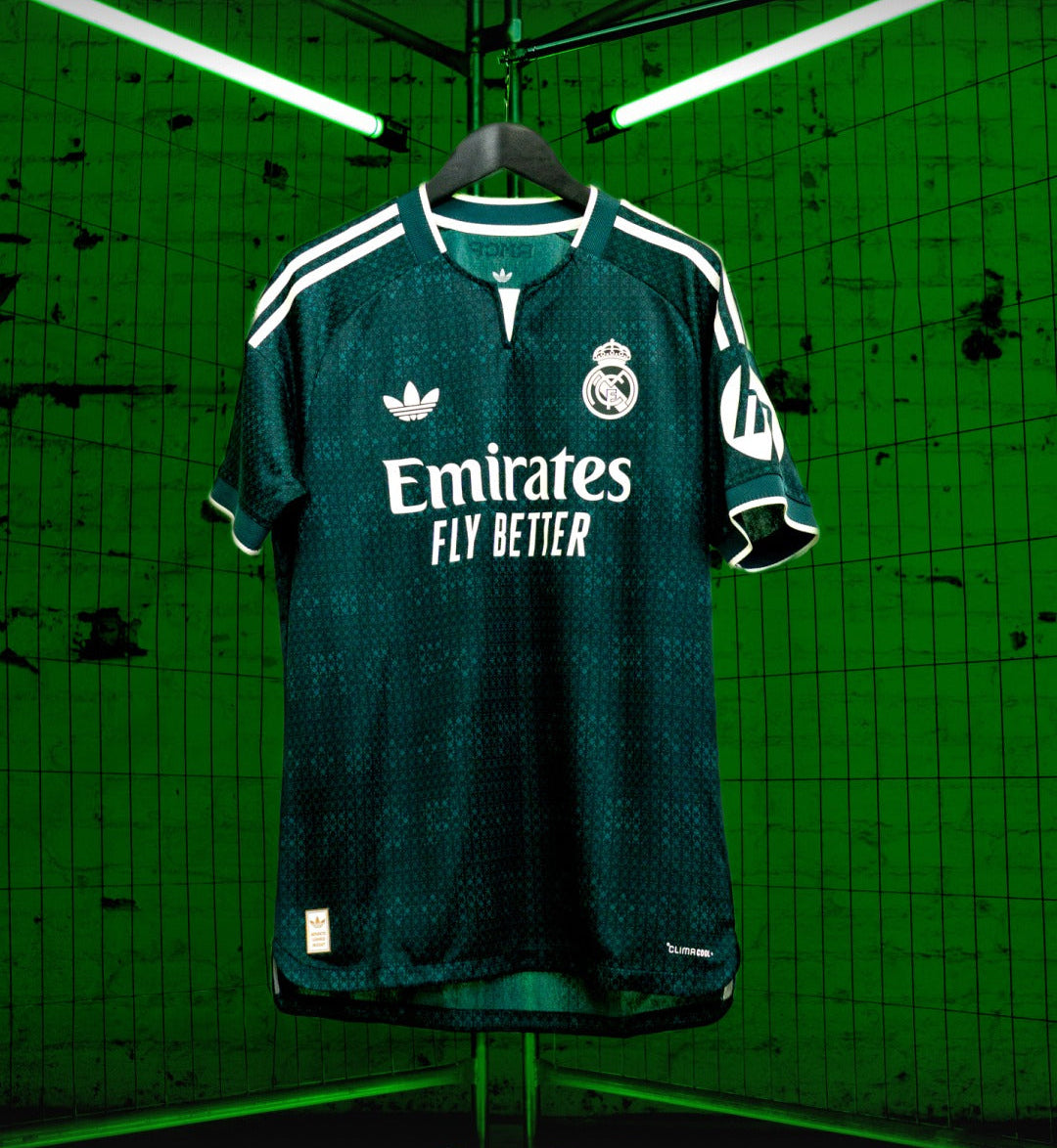 Real Madrid Away 26/27 - Player Version